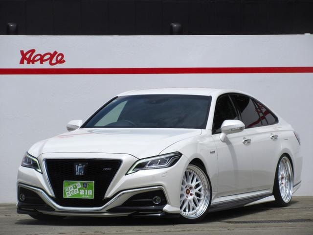 Toyota CROWN HYBRID 2018 — фото автомобиля