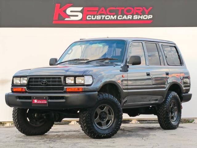 Toyota LAND CRUISER 80 1992 — фото автомобиля