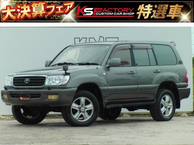 Toyota LAND CRUISER 100 2001 — фото автомобиля