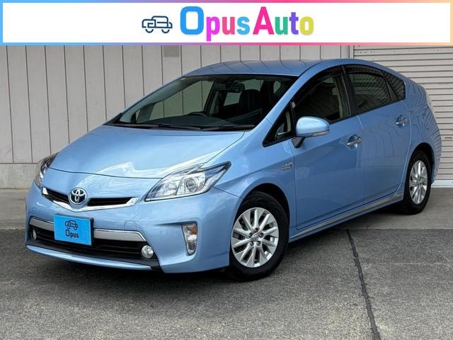 Toyota PRIUS PHV 2014 — фото автомобиля 1