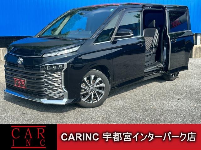 Toyota VOXY 2023 — фото автомобиля 1
