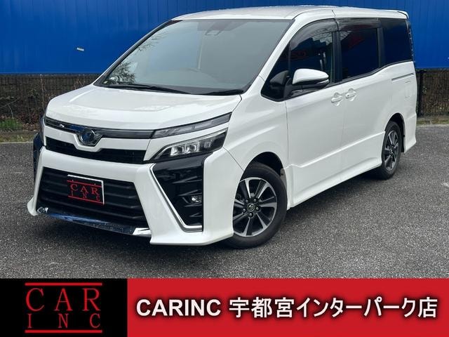 Toyota VOXY 2017 — фото автомобиля 1
