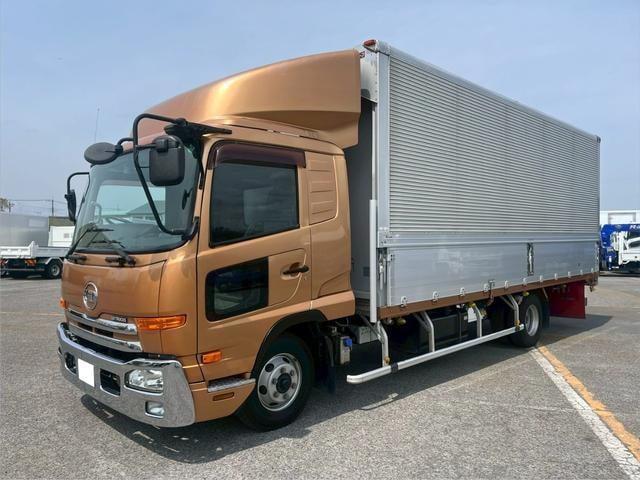 Ud Trucks CONDOR 2012 — фото автомобиля