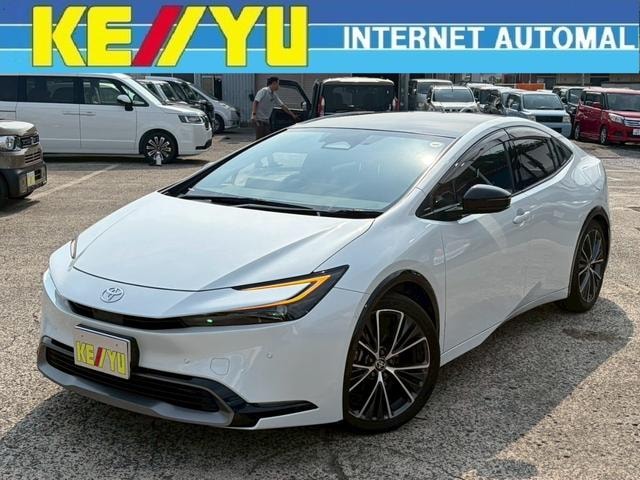 Toyota PRIUS 2023 — фото автомобиля