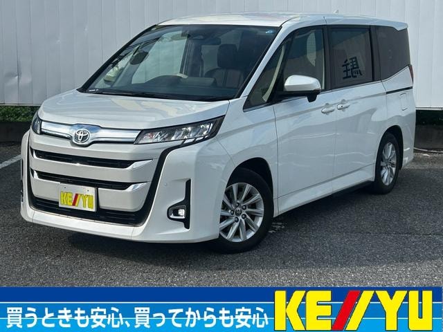 Toyota NOAH 2022 — фото автомобиля