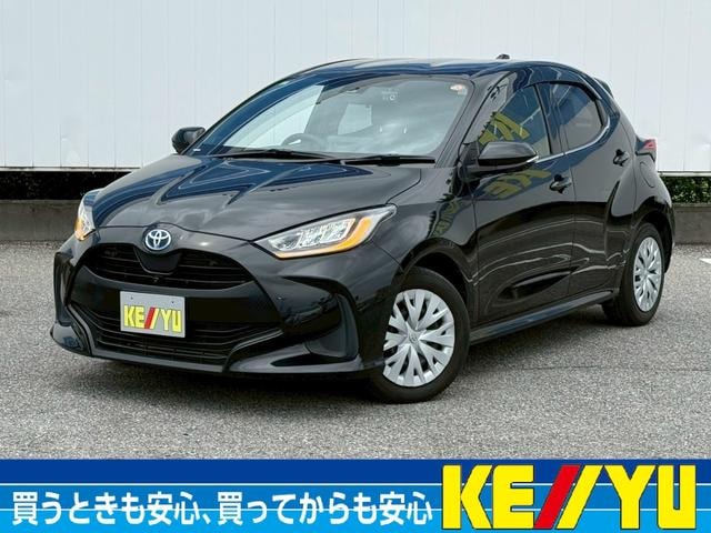 Toyota YARIS 2021 — фото автомобиля