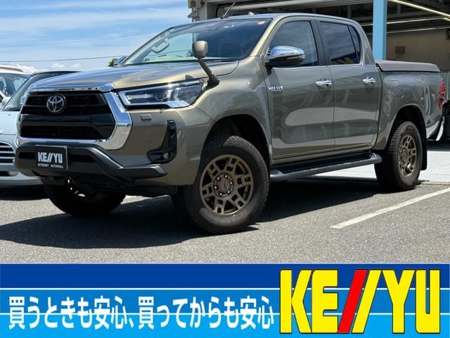 Toyota HILUX 2023 — фото автомобиля