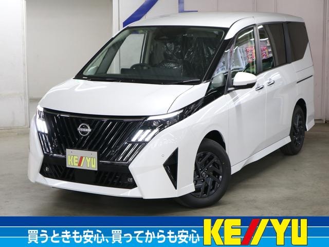 Nissan SERENA 2026 — фото автомобиля