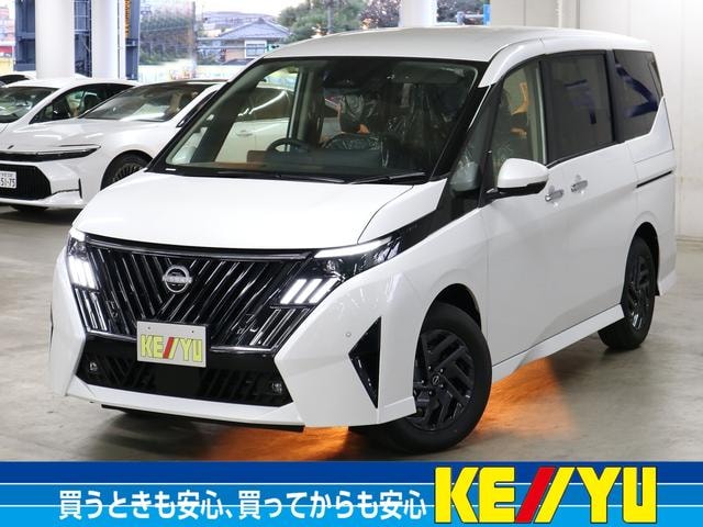Nissan SERENA 2026 — фото автомобиля 1