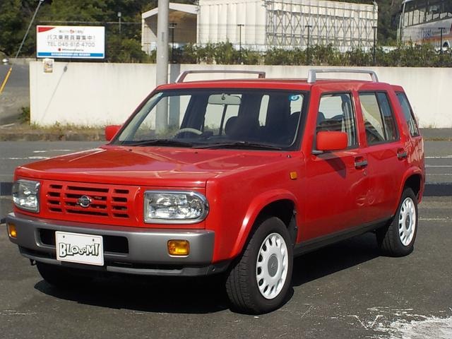 Nissan RASHEEN 1996 — фото автомобиля