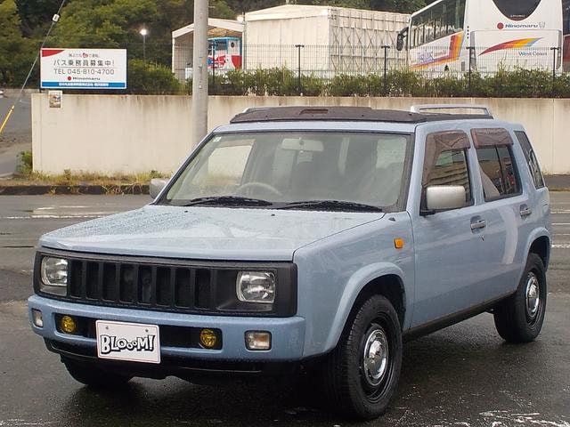 Nissan RASHEEN 1999 — фото автомобиля