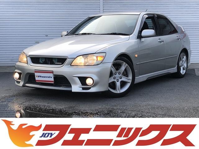 Toyota ALTEZZA 1999 — фото автомобиля 1