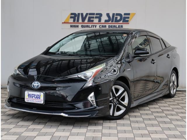 Toyota PRIUS 2018 — фото автомобиля 1