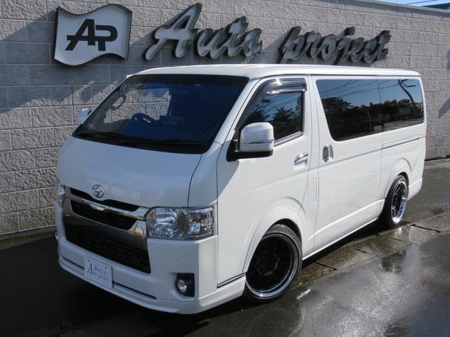 Toyota HIACE VAN 2021 — фото автомобиля