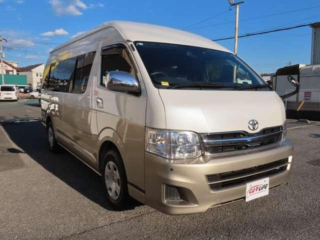 Toyota HIACE WAGON 2013 — фото автомобиля
