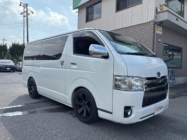 Toyota HIACE VAN 2015 — фото автомобиля 1