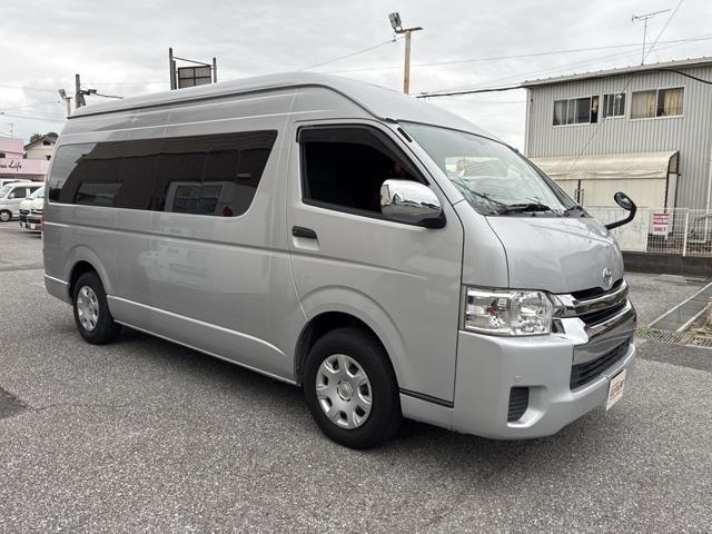 Toyota HIACE VAN 2017 — фото автомобиля 1
