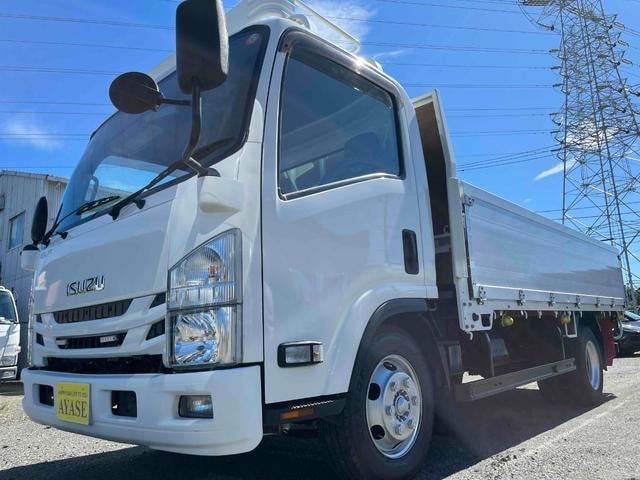 Isuzu ELF TRUCK 2018 — фото автомобиля