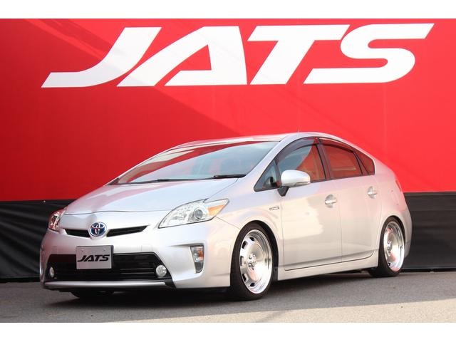 Toyota PRIUS 2013 — фото автомобиля 1