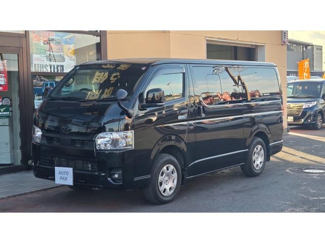 Toyota HIACE VAN 2024 — фото автомобиля 1
