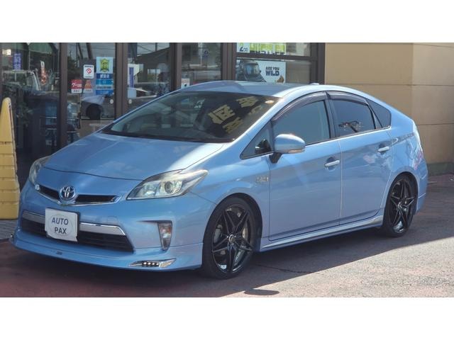 Toyota PRIUS PHV 2016 — фото автомобиля