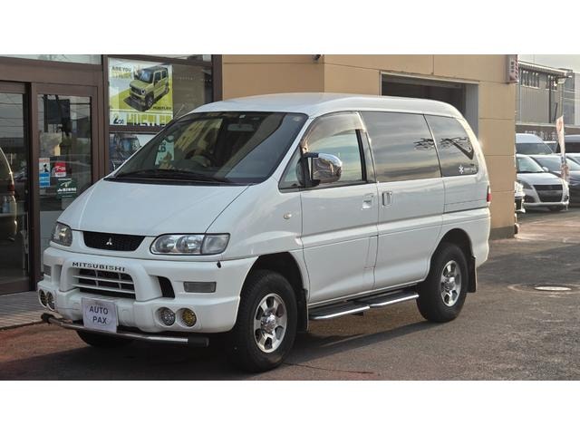 Mitsubishi DELICA SPACE GEAR 2006 — фото автомобиля