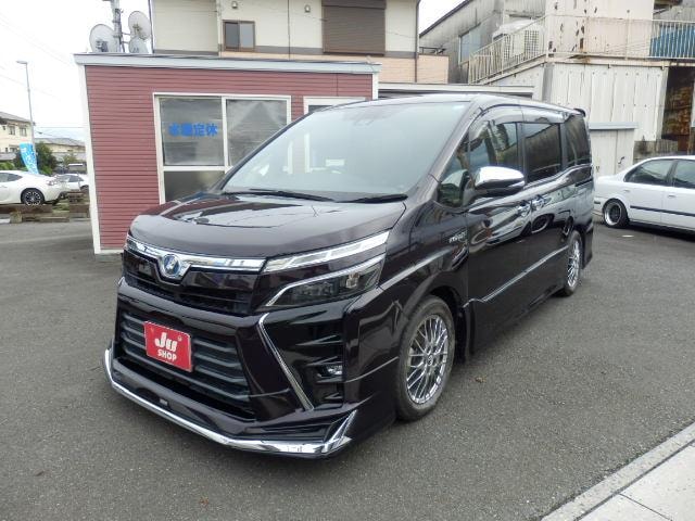 Toyota VOXY 2018 — фото автомобиля 1