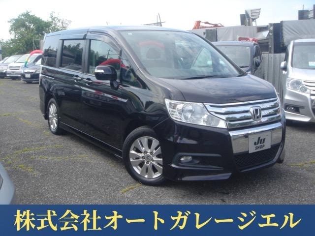 Honda STEPWAGON SPADA 2011 — фото автомобиля 1