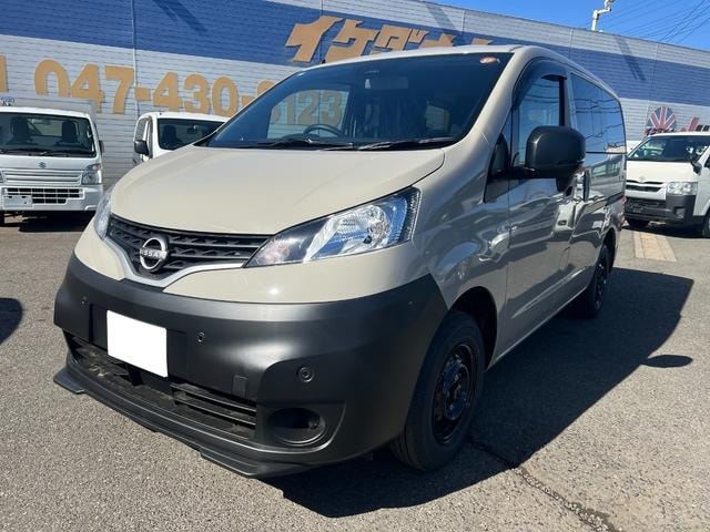 Nissan NV200 VANETTE VAN 2026 — фото автомобиля