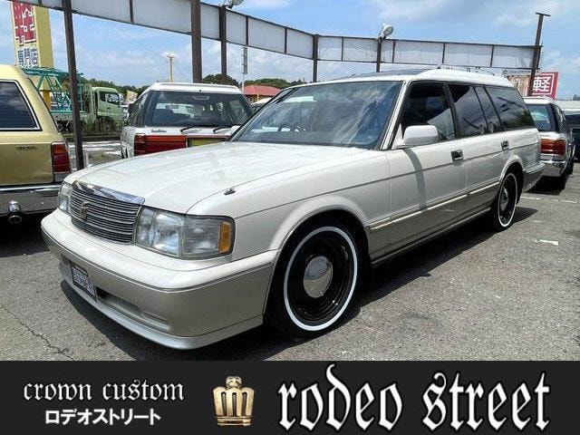 Toyota CROWN STATIONWAGON 1997 — фото автомобиля