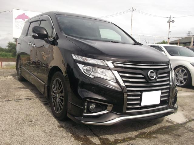 Nissan ELGRAND 2017 — фото автомобиля
