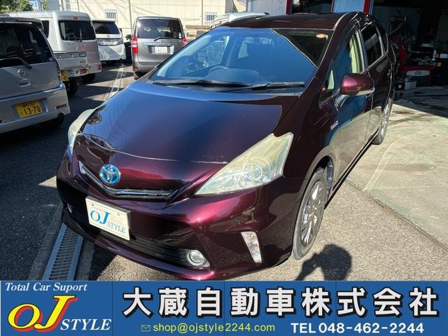 Toyota PRIUS ALPHA 2013 — фото автомобиля 1