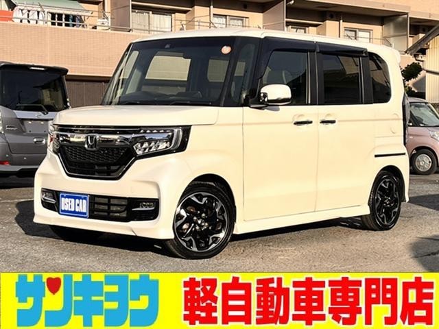 Honda N-BOX CUSTOM 2017 — фото автомобиля 1