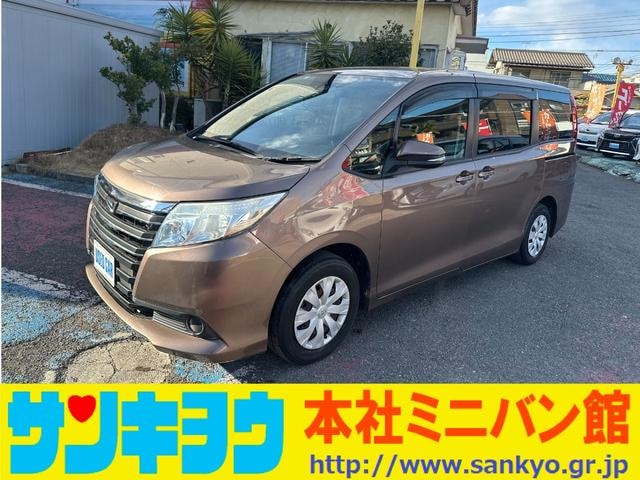 Toyota NOAH 2016 — фото автомобиля 1