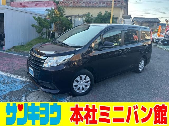Toyota NOAH 2016 — фото автомобиля 1