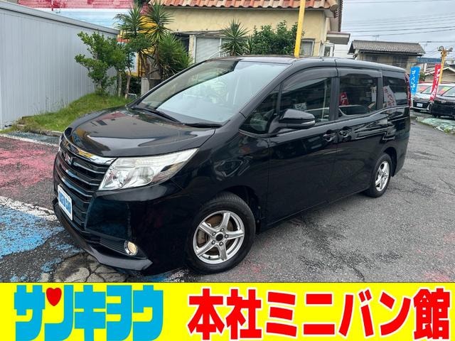 Toyota NOAH 2015 — фото автомобиля 1