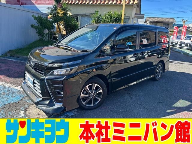 Toyota VOXY 2017 — фото автомобиля 1