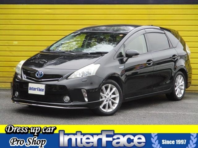 Toyota PRIUS ALPHA 2012 — фото автомобиля 1