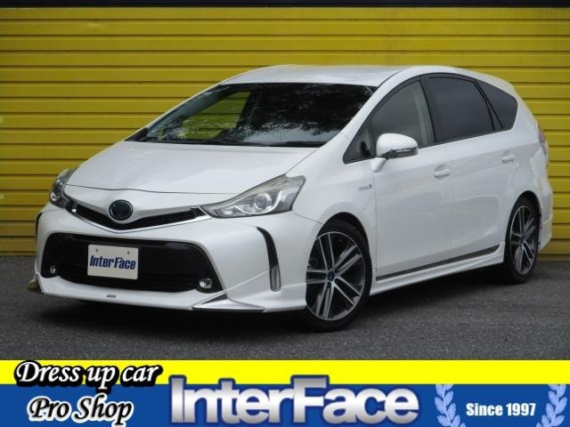 Toyota PRIUS ALPHA 2015 — фото автомобиля 1