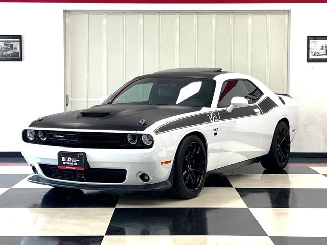 Dodge CHARENGER  — фото автомобиля