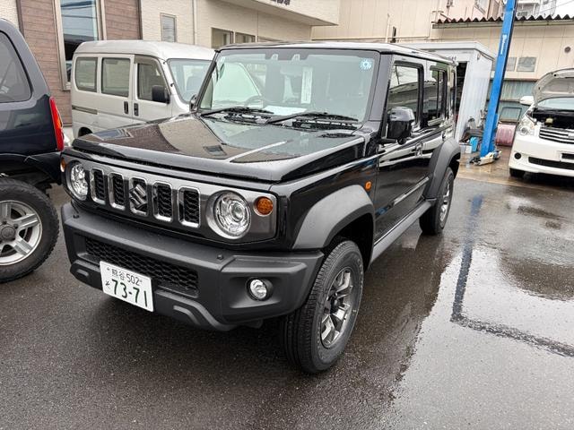 Suzuki JIMNY NOMADE 2026 — фото автомобиля