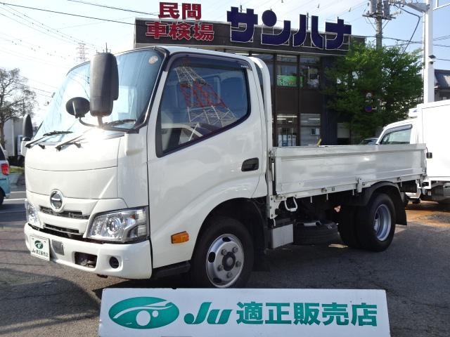 Hino DUTRO 2022 — фото автомобиля 1