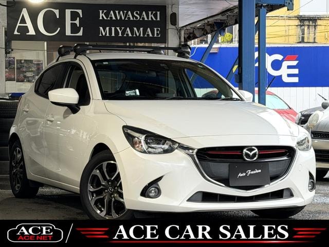 Mazda DEMIO 2014 — фото автомобиля 1