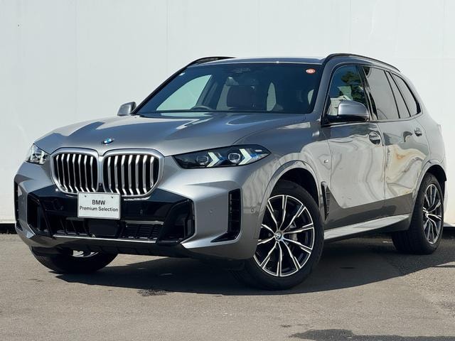 Bmw X5 2025 — фото автомобиля 1