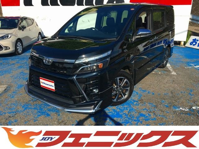 Toyota VOXY 2021 — фото автомобиля 1