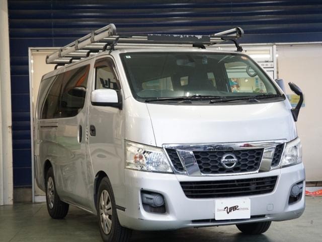 Nissan NV350CARAVAN VAN 2013 — фото автомобиля