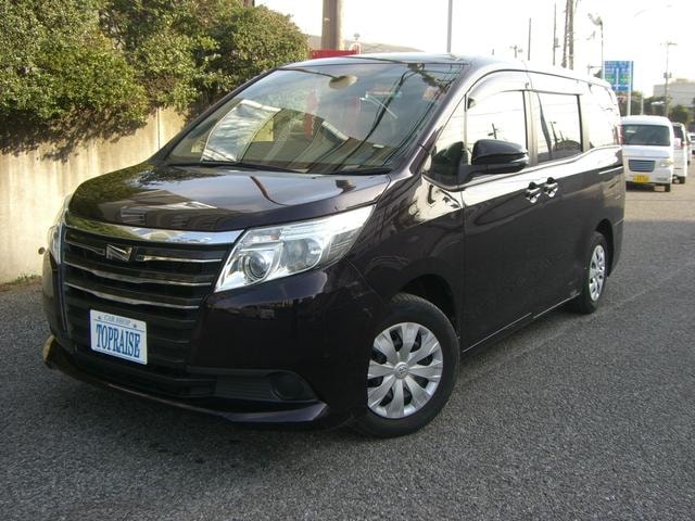 Toyota NOAH 2015 — фото автомобиля 1