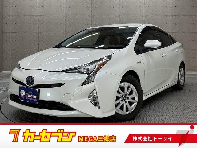 Toyota PRIUS 2017 — фото автомобиля 1
