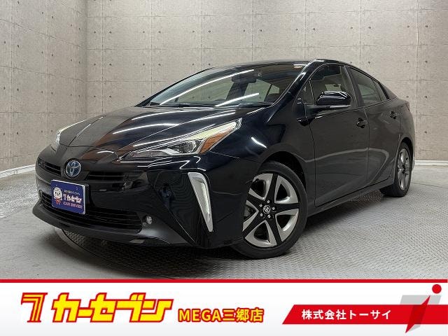 Toyota PRIUS 2021 — фото автомобиля 1