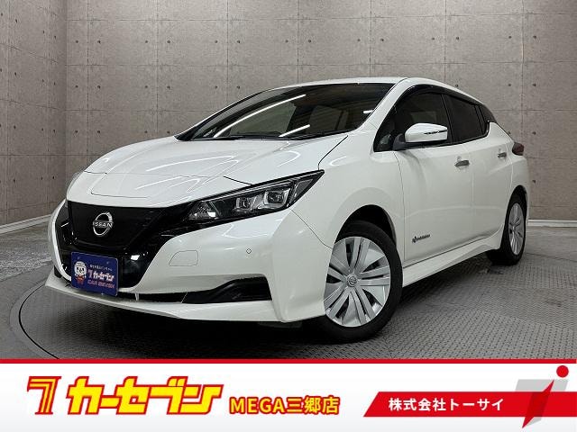 Nissan LEAF 2022 — фото автомобиля 1